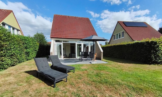 Vlagtwedde House | Nice home in Vlagtwedde with kitchen