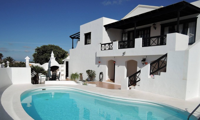 Nazaret House | Nice quiet and detached house with pool and views