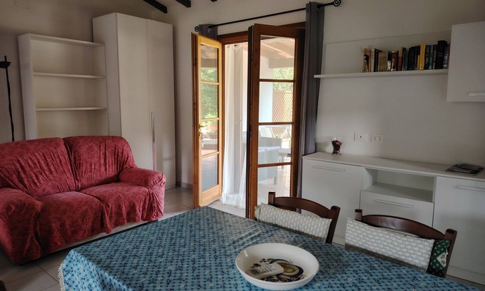 Campo nell'Elba Apartment | Nice studio in a semi-detached house with garden on the Island of Elba
