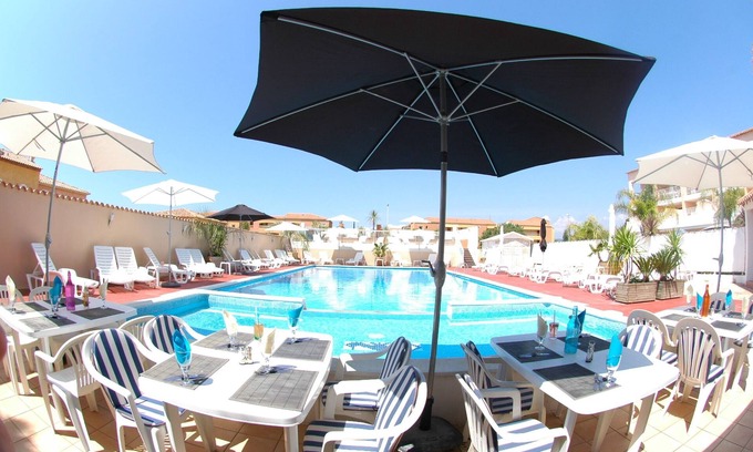 Les Bormettes Apartment | Nice T2 (1 bedroom) 4 pers 250m from the SEA with HEATED SWIMMING POOL & TENNIS (107)