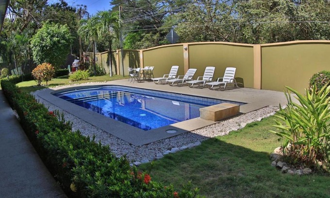 Potrero Hotel | Nicely priced hotel room with 2 beds in Potrero with pool - TV and AC