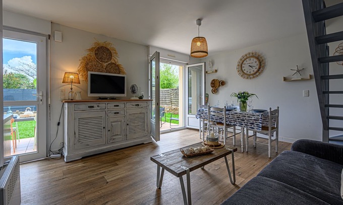 Saint-Jacques House | Nid sablé - Maison avec jardin à 700m de la plage