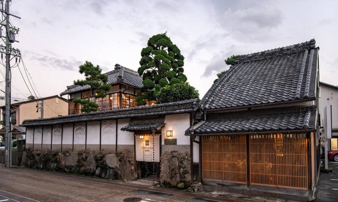 Iga Hotel | NIPPONIA HOTEL 伊賀上野 城下町
