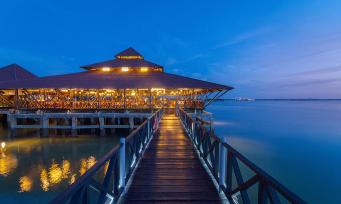 Lagoi Hotel | Nirwana Beach Club