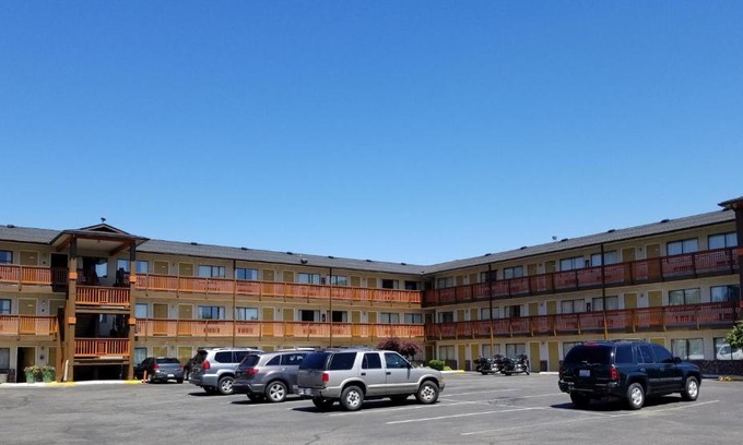 Haller Lake Hotel | Nites Inn