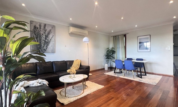 Hurstville Villa | LOCATION! LOCATION! Perfect for family living