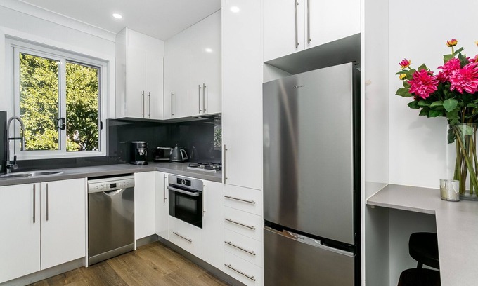 Newtown Apartment | NMORE - Enmore Road, Newtown