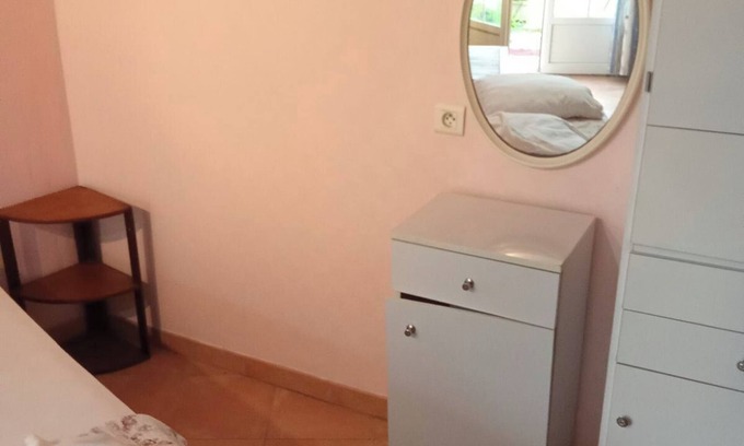 Concarneau Apartment | No luxury accommodation For two people