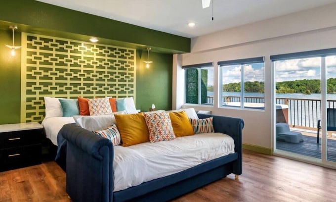 Dandridge Apartment | No WakeZone @Smoky MTN Lakesdie