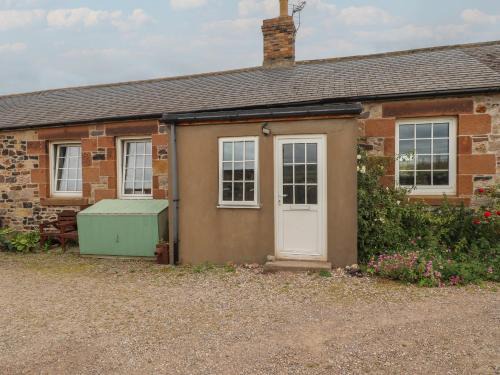 Bamburgh House | No2 Budle Bay Cottage
