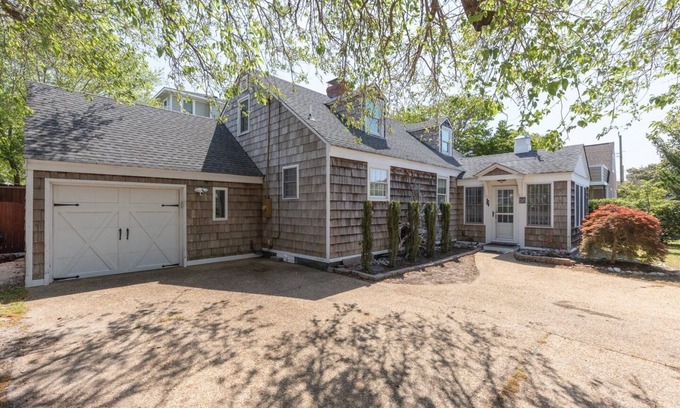 Northeast Virginia Beach House | North End Oceanside 3bd Home