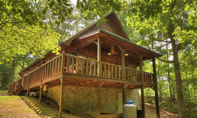 Morganton Cabin | North Georgia Cabin With Hot Tub & Fire Pit