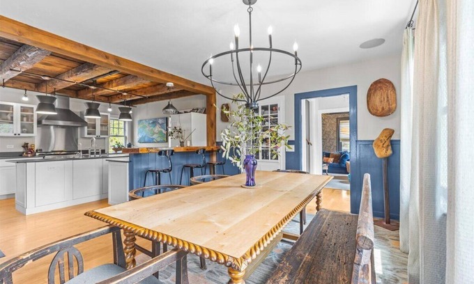 Moscow House | North Slope Haus - Modern 3BR, Hot Tub, Gym & Bar