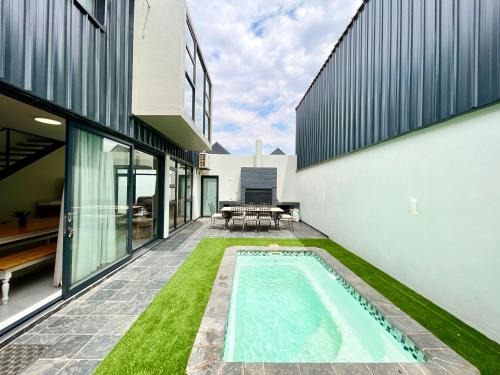 Windhoek Apartment | Northern Valleys Family Condo