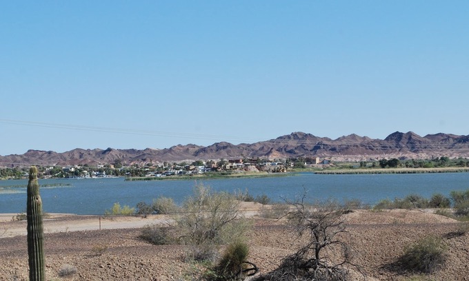 Yuma House | Northshore Getaway, lake view, private docks. Add'l rental next door #2331962