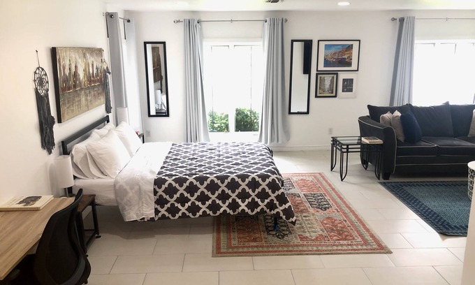 North Bergen House | Not your average Basement , 30 mins from Time Square, NYC