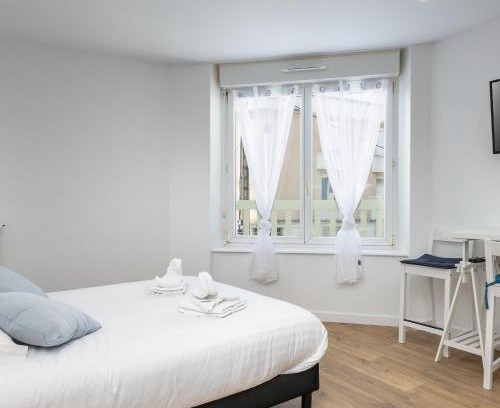 Lambezellec Apartment | Notre Dame de Rumengol