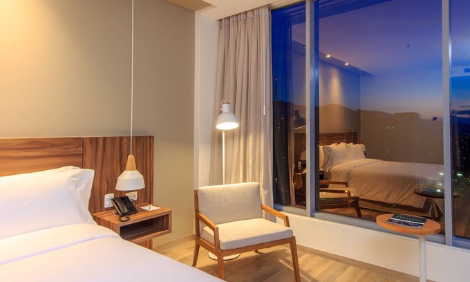 Los Naranjos Hotel | Novotel Medellín El Tesoro