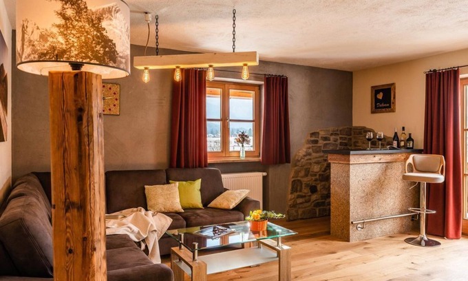 Wallgau Apartment | "Nr. 5" apartment Finzbach, 2 bedrooms, shower, WC - Geierstanger, country house