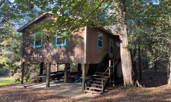 Carriere Cabin | nTake it easy at this unique and tranquil getaway!