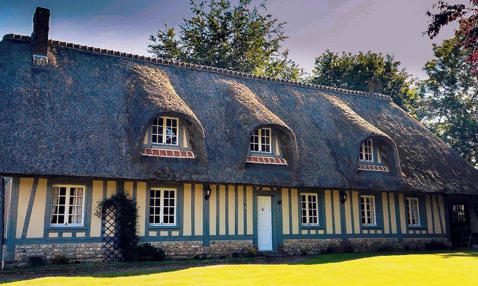 La Crique Cottage | nThe Cottage of the Thorn * Hiking * Golf * Bison & Wolves * 20km from the sea *