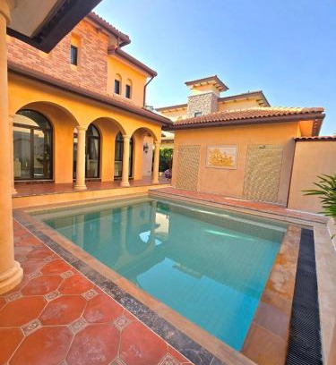 Na Chom Thian Villa | Nusa chivani pool villa najomtien with 4 bedrooms ณุศา ชิวานี พลูวิลล่า 4 ห้องนอน นาจอมเทียน