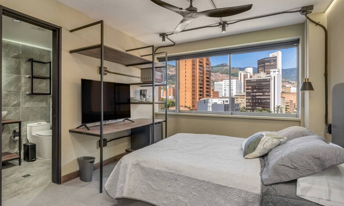 La Candelaria Apartment | Nutibara loft near Plaza Botero city downtown