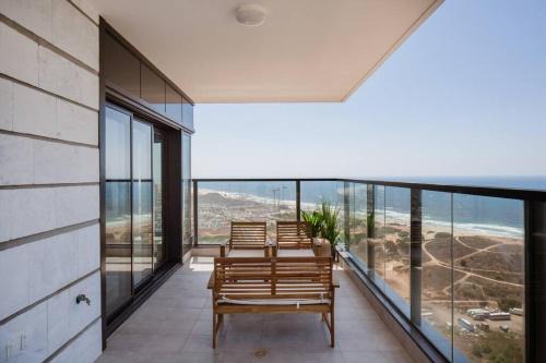 Bat Yam Apartment | O&O Group- Magical 4BR APT With Panoramic Sea View