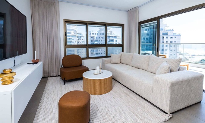 Rishon LeTsiyon Apartment | O&O Group - SeaFront Luxurious 3 BR Apartment