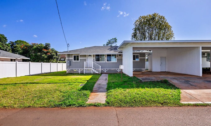 Wahiawa House | Oahu 4BR - Upto 8, WiFi, AC, Garage + Near Beaches