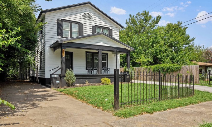 Tulsa House | Oak & Brick on Gillette - 1920's Home!