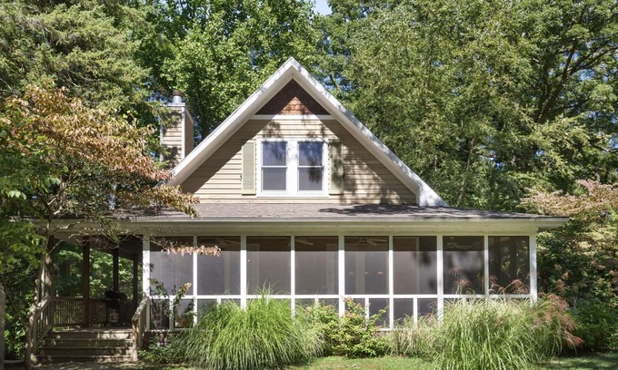 Union Pier House | Oak Dunes - Walk to the beach from this Cozy home