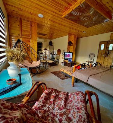 Suwailih House | Oak Farm مزرعة الملّول