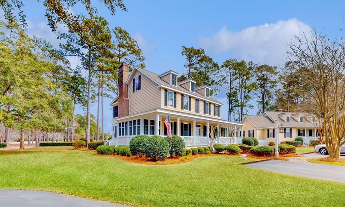 Murrells Inlet Condo | Oak Grove Cottages 3045 | Condo in Murrells Inlet with pool, golf views, hot tub