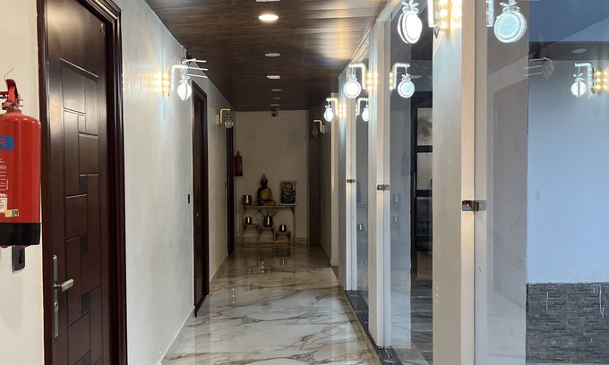 Kaul Hotel | Oak Mounts