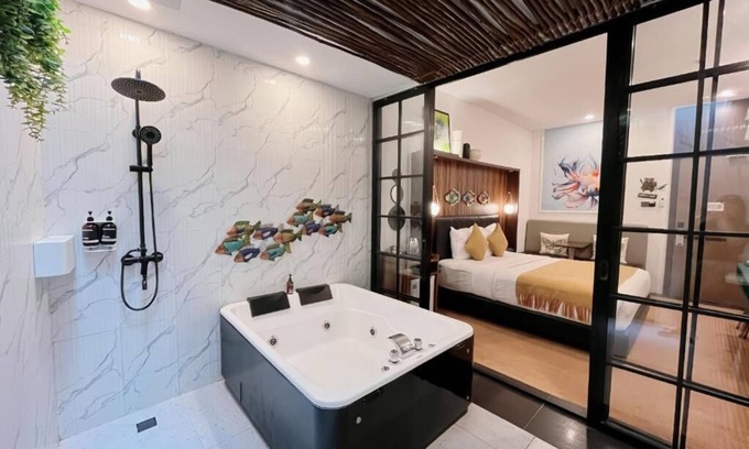 Jakarta Hotel | Oak Tree Urban Jakarta
