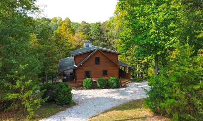 Rockbridge Cabin | Oasis Glen Cabin | Private Pool | Hocking Hills