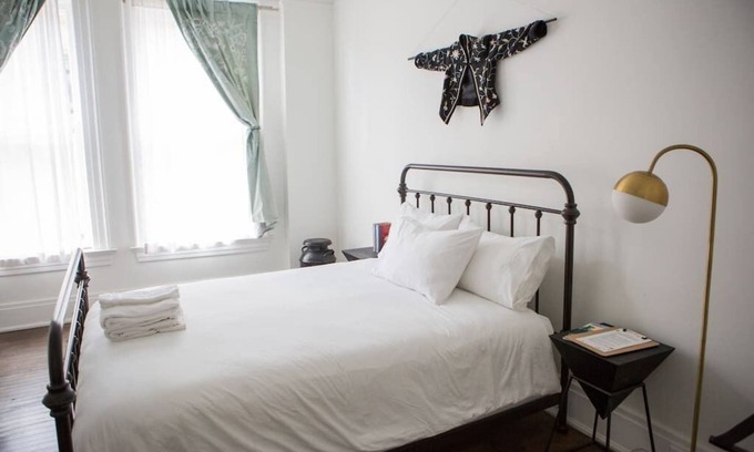 Bisbee Apartment | Object Hotel 1BR Shared Bath Room 2D