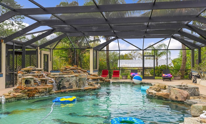Jensen Beach Villa | Ocean access/Pool & HotTub /Arcade & Game Room/Private Beach and long Pier