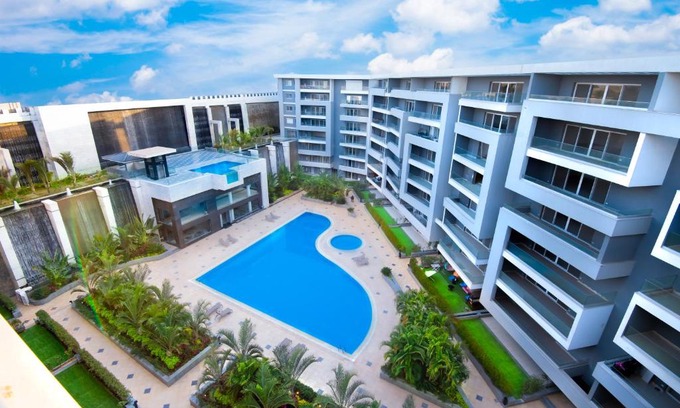 Heliopolis Apartment | Ocean Blue Studios