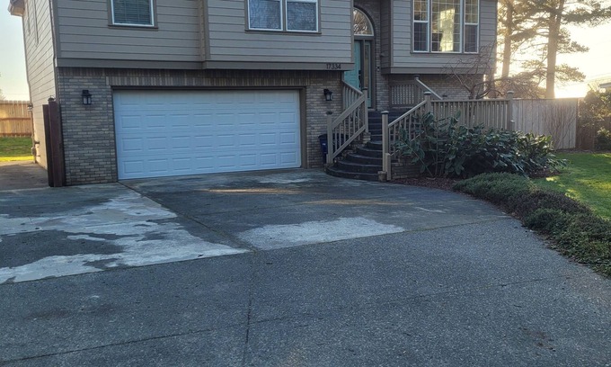 Brookings House | Ocean Blue View. A nice home in a pleasant neighborhood with great ocean views.