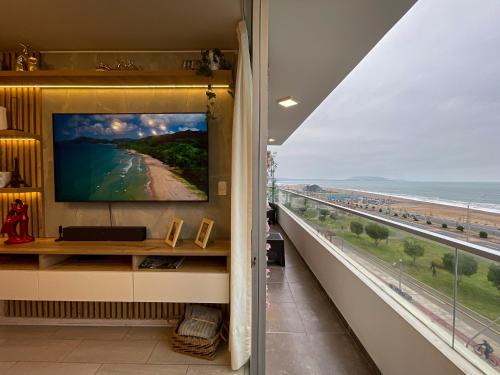 San Miguel Apartment | Ocean Blue, Vista Frontal Al Mar