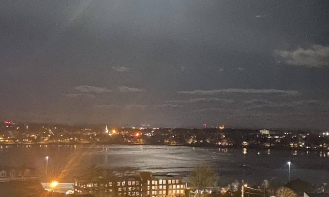 East End Condo | Ocean/city view penthouse Luxury 3 level with bright floorplan and killer view