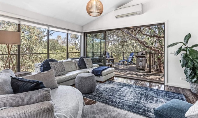 Skenes Creek House | Ocean Escape - luxury beach house minutes to beach