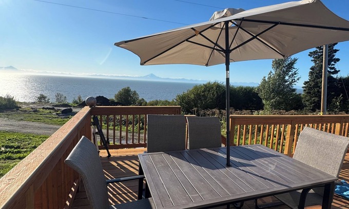 Clam Gulch Cabin | Ocean front cabin in Clam Gulch