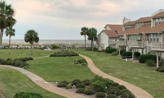 Saint Helena Island Villa | Ocean Front Captain John Fripp Viilas - Awesome Ocean Views!