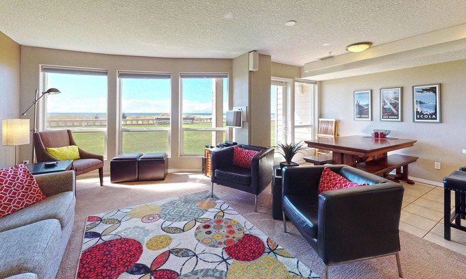 Seaside Condo | OCEAN FRONT: DESTRESS RX: Seaside Vacation Homes, Inc Managed