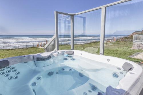Yachats House | Ocean Front Home! Hot Tub! Stone's Throw