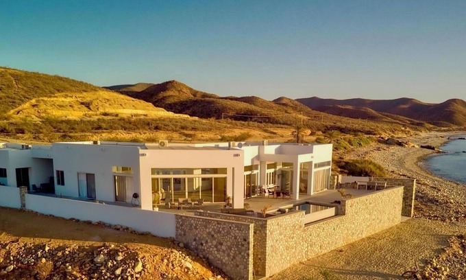 Los Barriles House | Ocean front Modern Contemporary Home!
