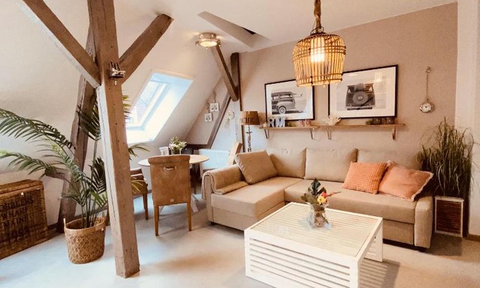 Heidelberg-Kirchheim Apartment | "ocean House"